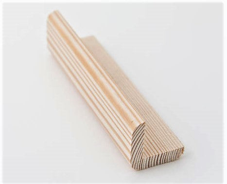 RD18 Red Deal Angle 22 x 22mm Wood Moulding 2.4mt