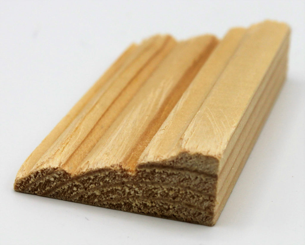 RD23 Red Deal Barrell 33 x 12mm Wood Moulding 2.4mt